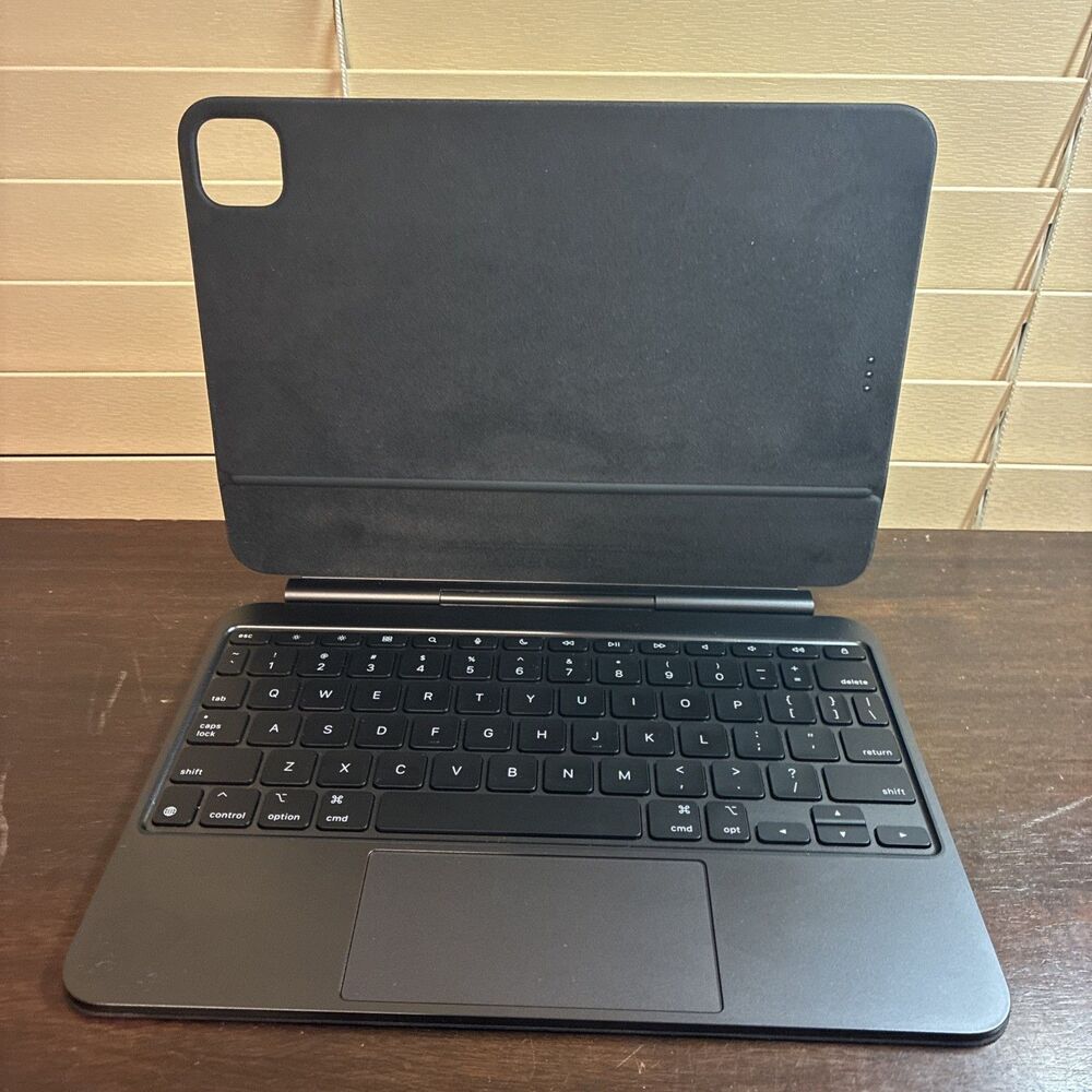 Apple A2975 MWR23LL/A Magic Keyboard for iPad Pro 11" M4 & M5 Black